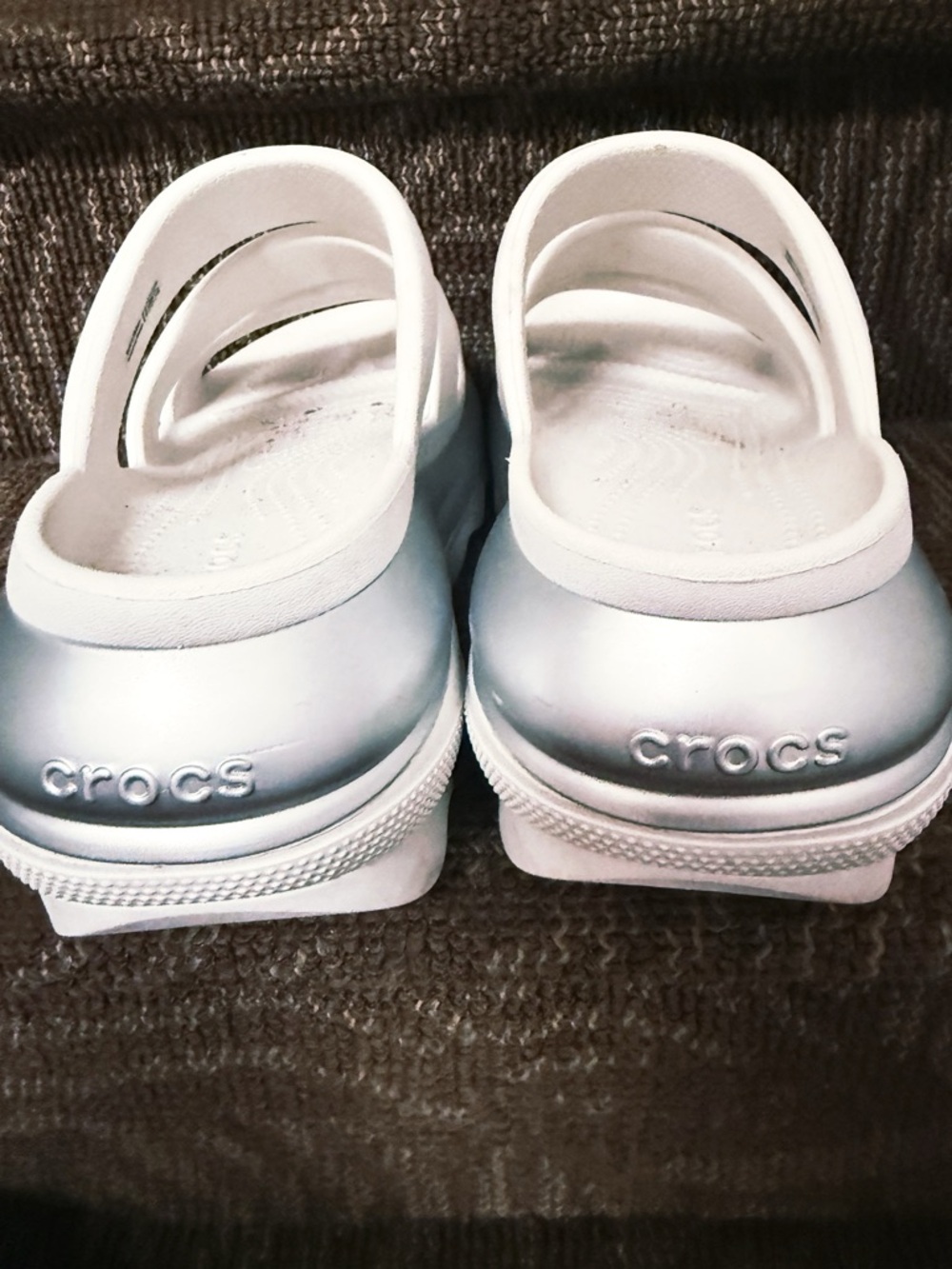 CROCS Classic Clog in Metallic Silver and White